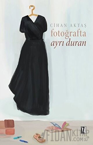 Fotoğrafta Ayrı Duran